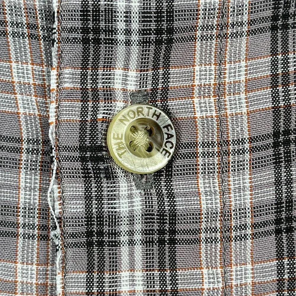 The North Face Shirt Mens Medium Purple‎ Plaid Outdoors Hiking Camping Travel